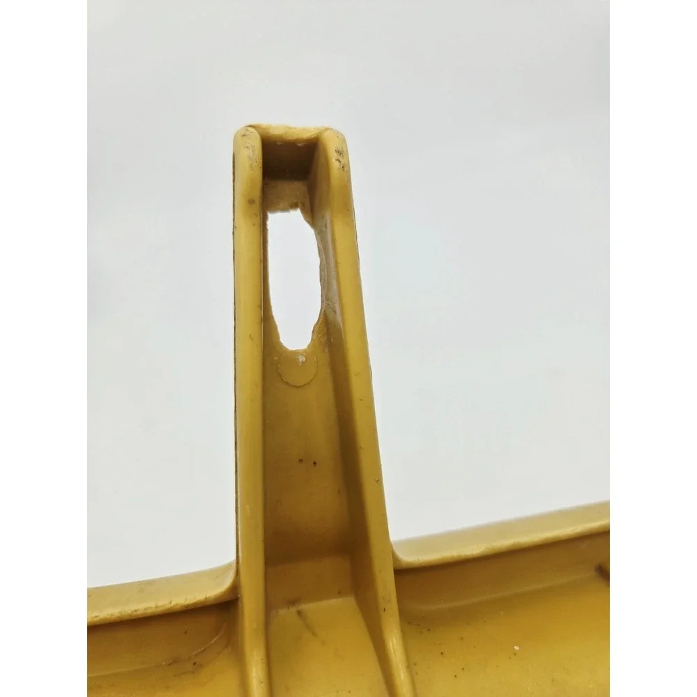 Rubbermaid DUSTPAN Dust‎ Pan Heavy Rubber Harvest Gold Yellow Vintage Poor Cond